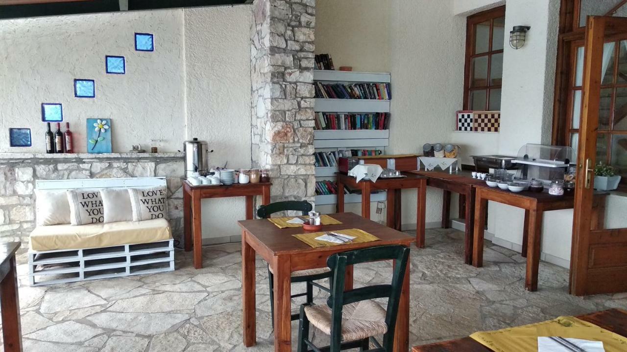 Grekis And Aparthotel 2*