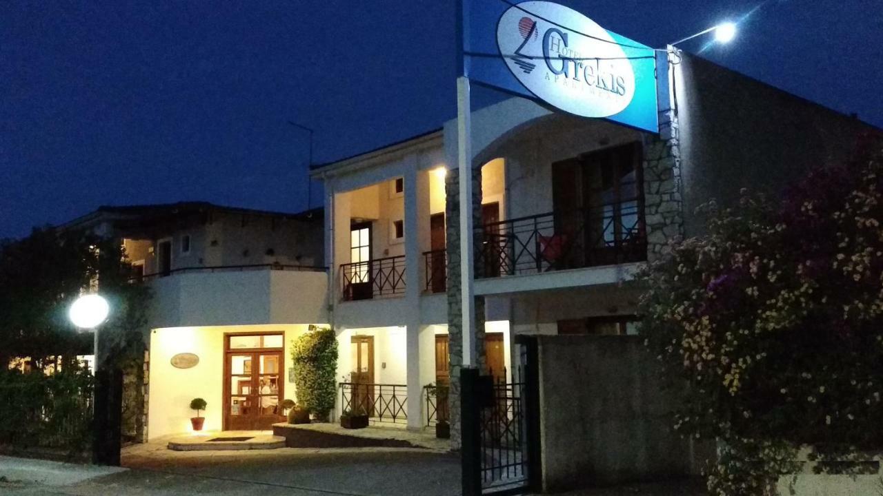 Grekis And Aparthotel 2*