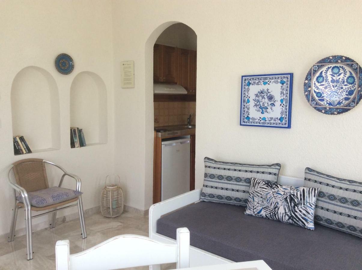 Aparthotel Maria Platanias (Crete)