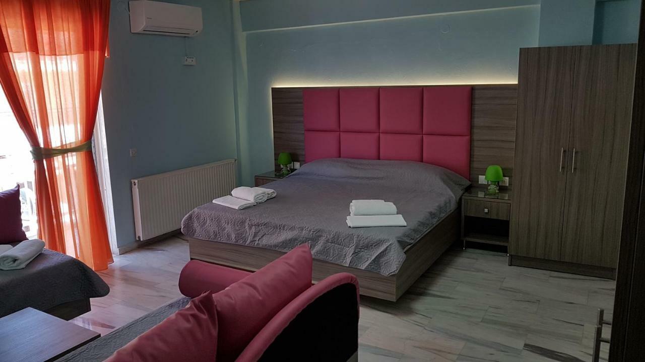 White Rose Hotel
