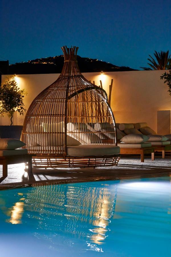 Amara Santorini 5*