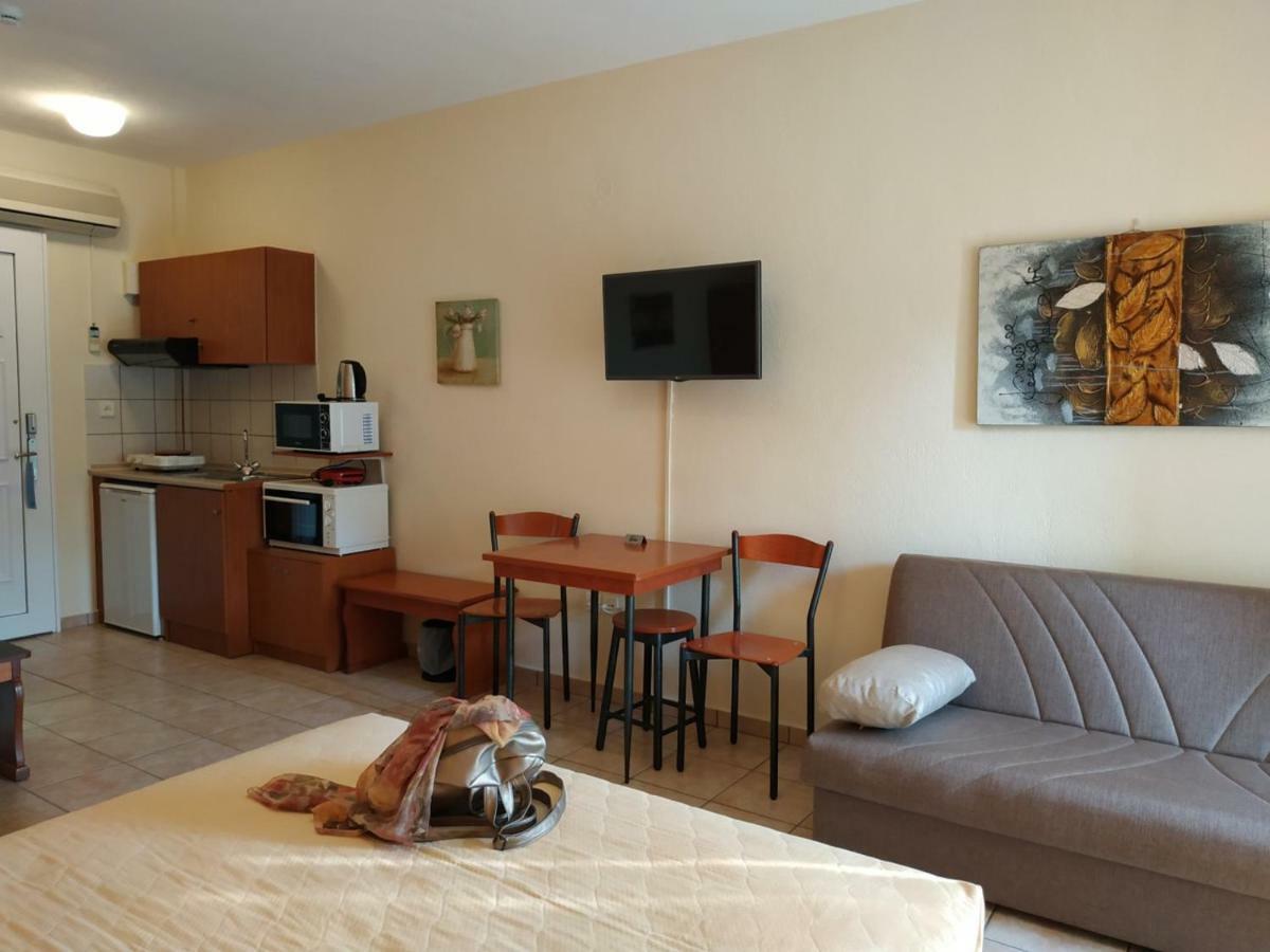 Amalia Aparthotel 3*