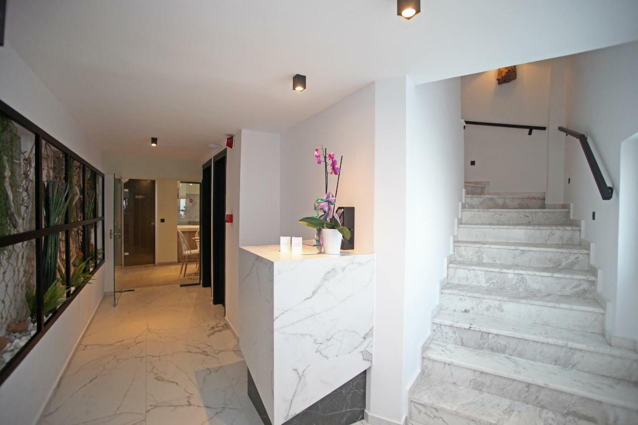 Athinais Luxury Hanioti