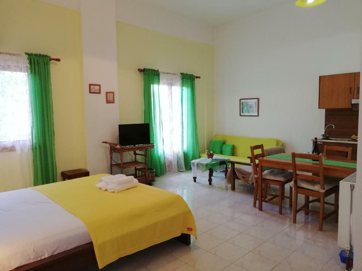 Thodora Aparthotel 3*