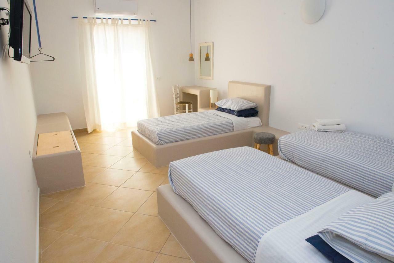 Ino Hotel Kamari (Santorini)