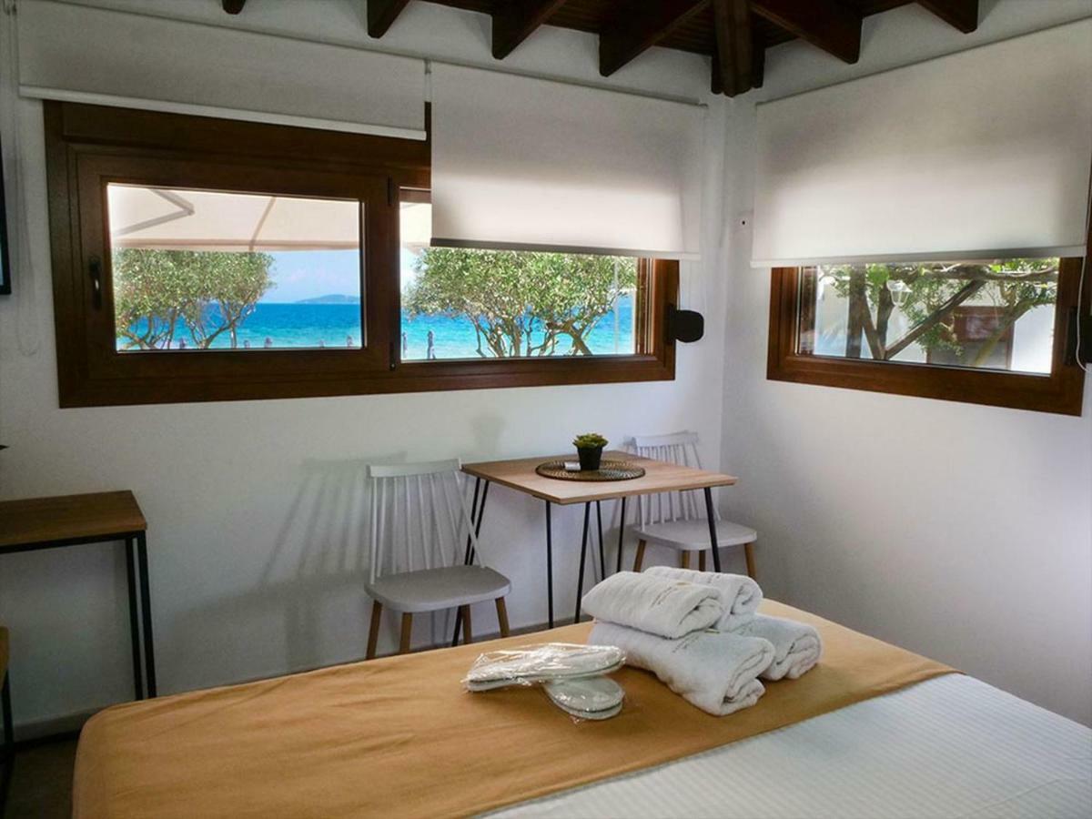 Komitsa Luxury 2* Nea Roda