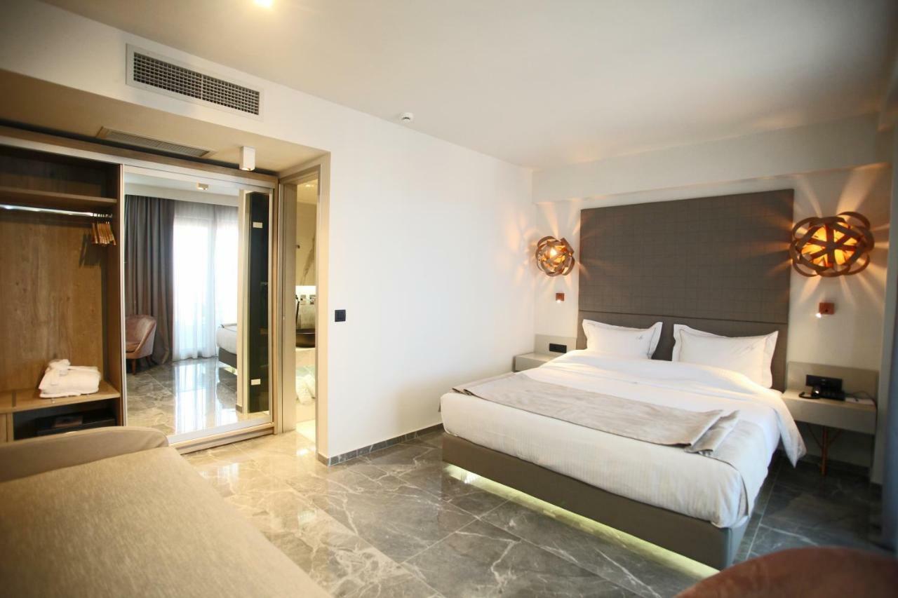 Athinais Luxury Hotel