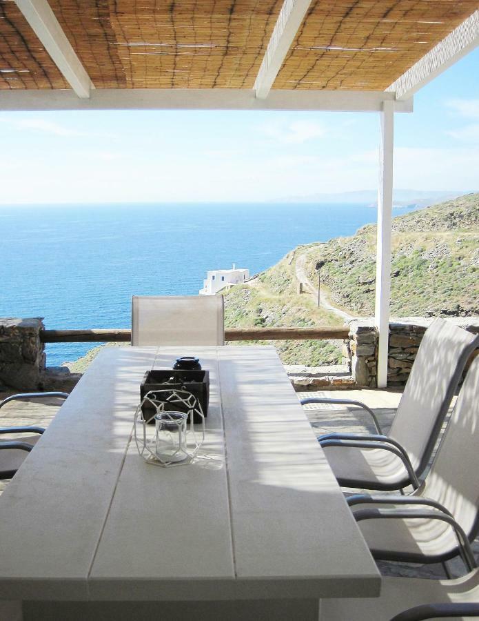 Kastellas Villas *