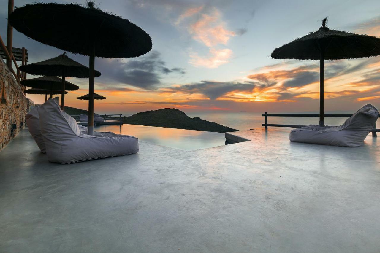 Kastellas Villas *