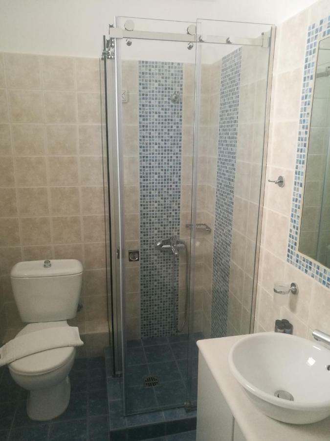 Hotel Avra