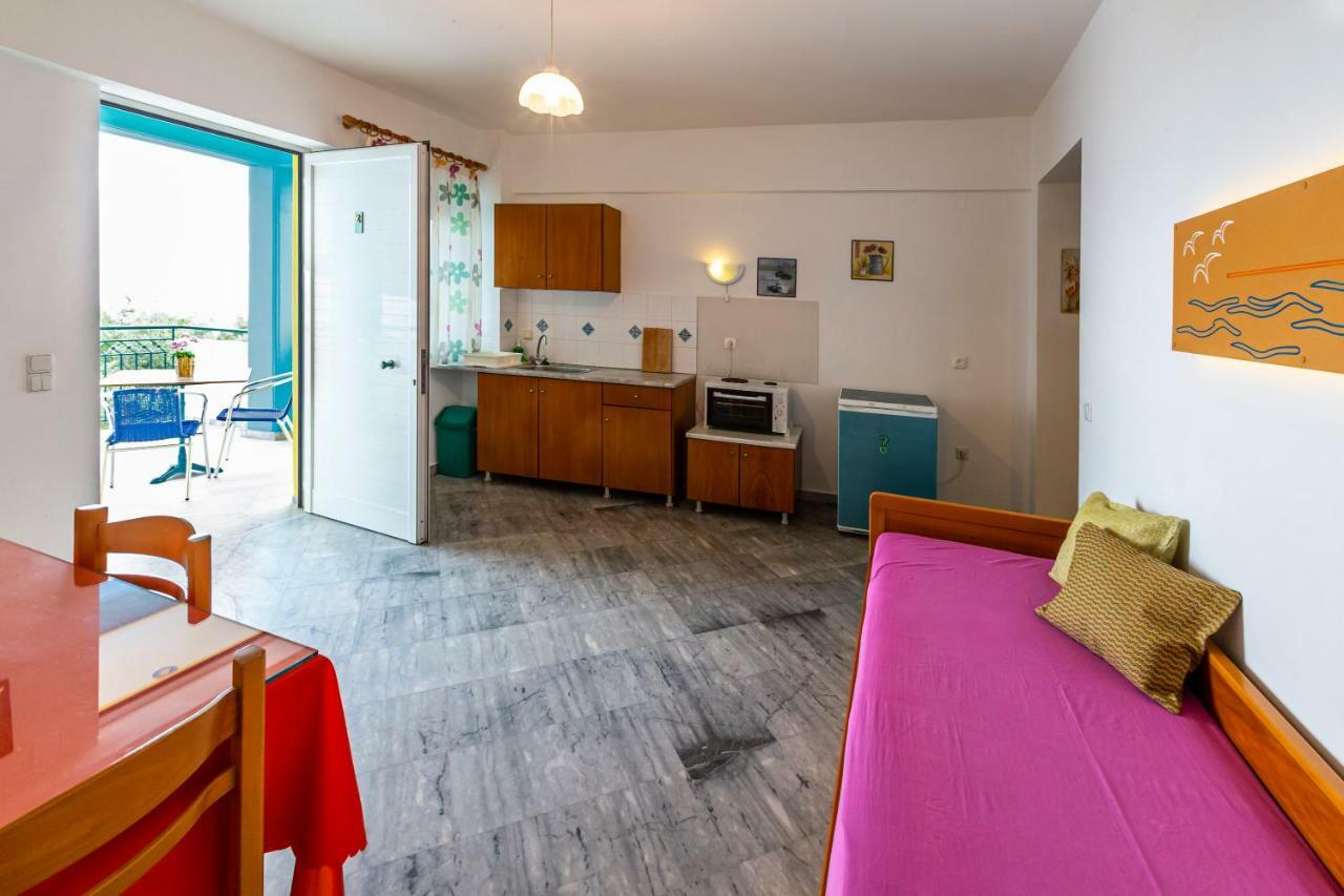 Iris Apartment