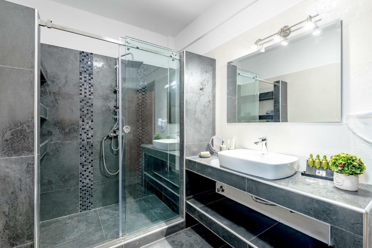 Athina Luxury *