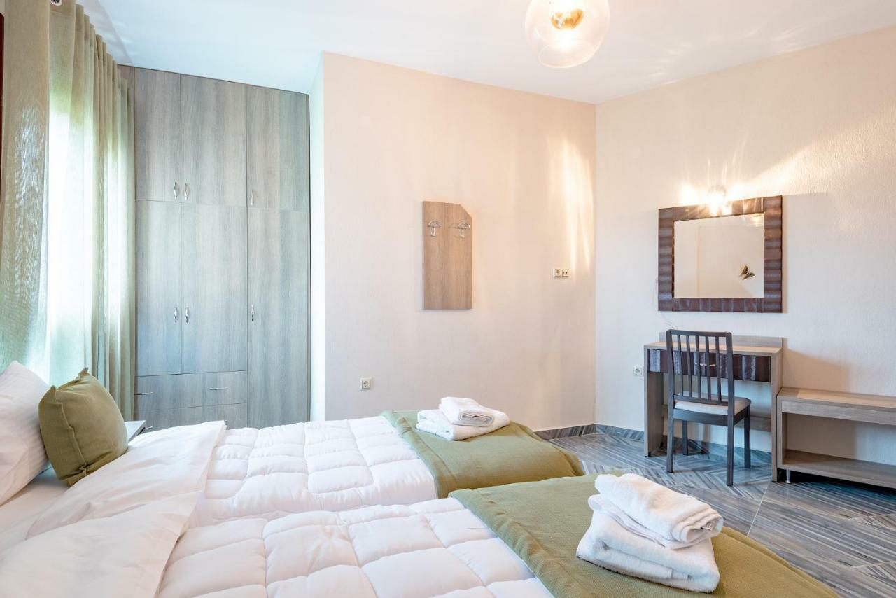 Athina Luxury Holiday home *