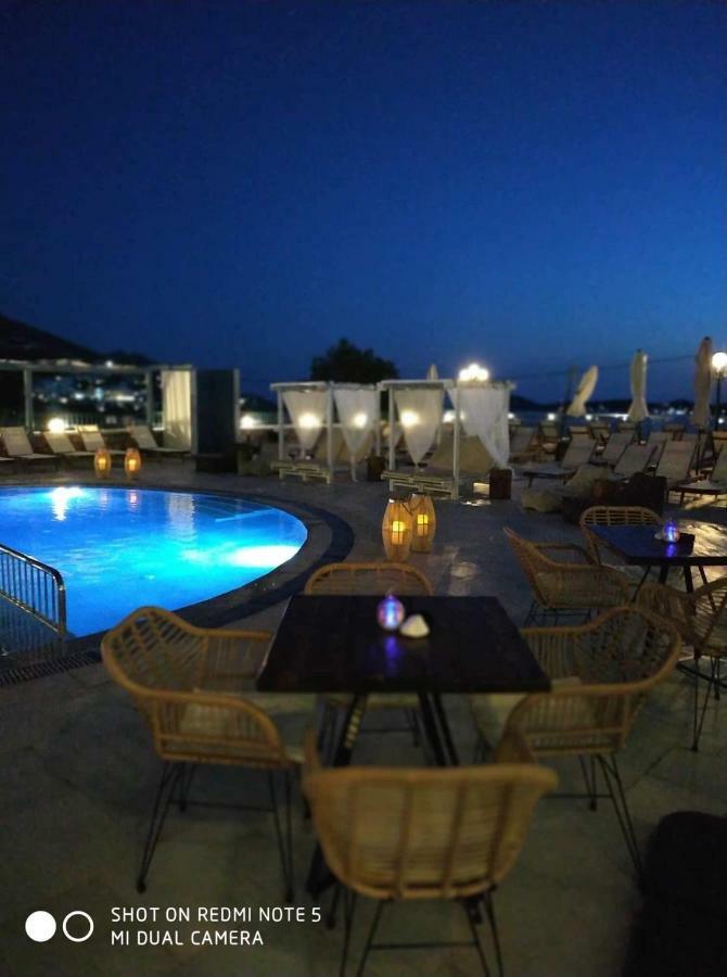 Elena Village Aparthotel