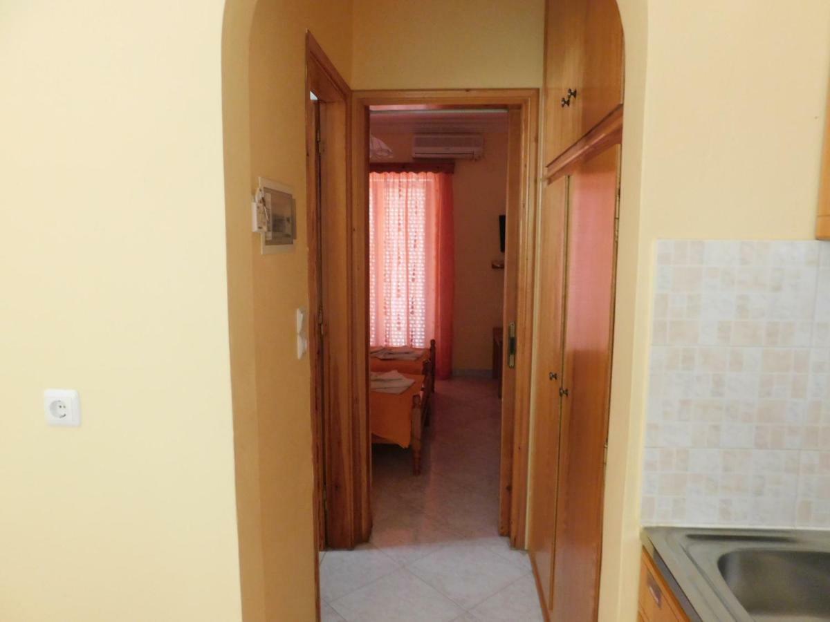 Apartment To Spiti Tis Eirinis