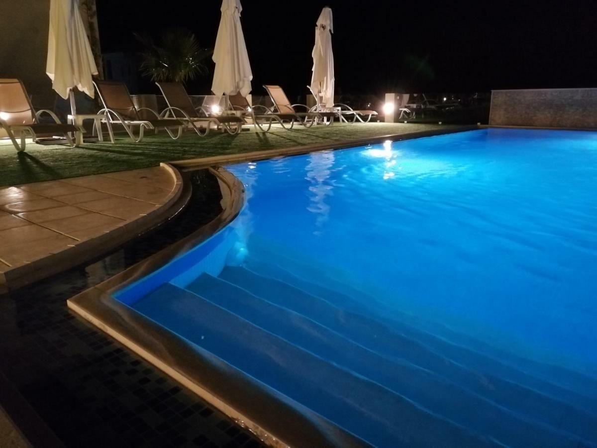Hotel Carisa 3*
