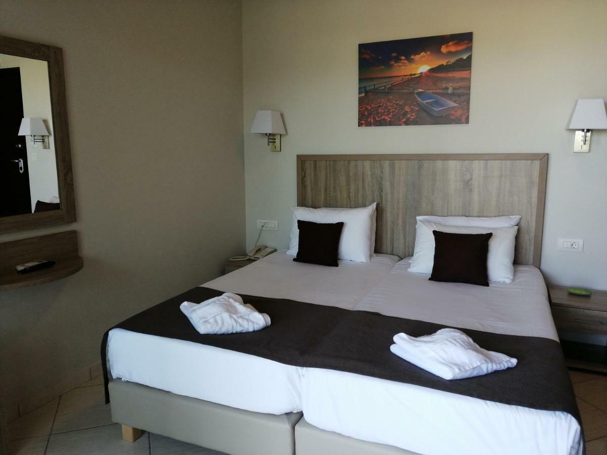 Hotel Carisa