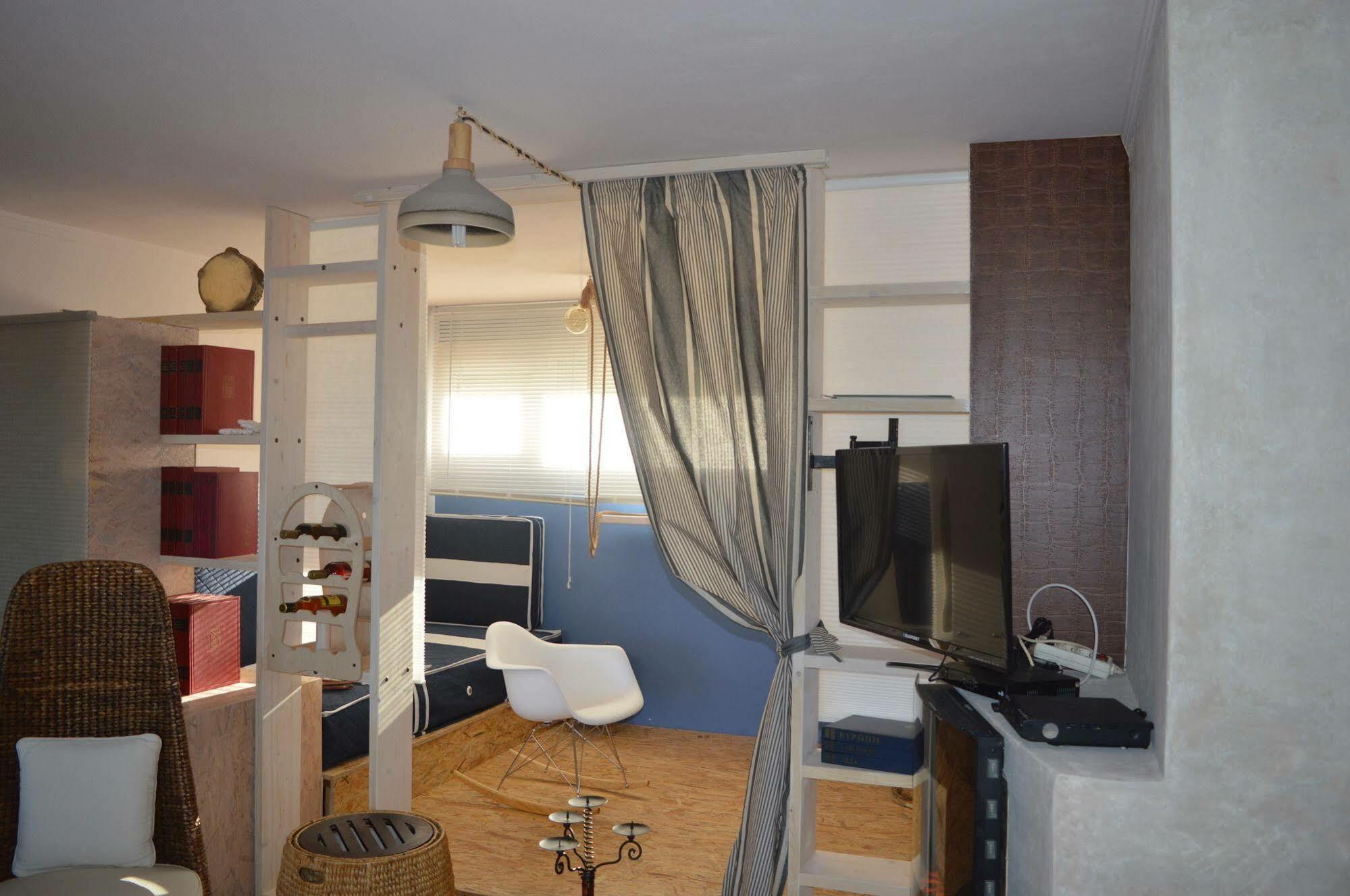 Penelope Bungalow Luxury Near To Airport Holiday home *