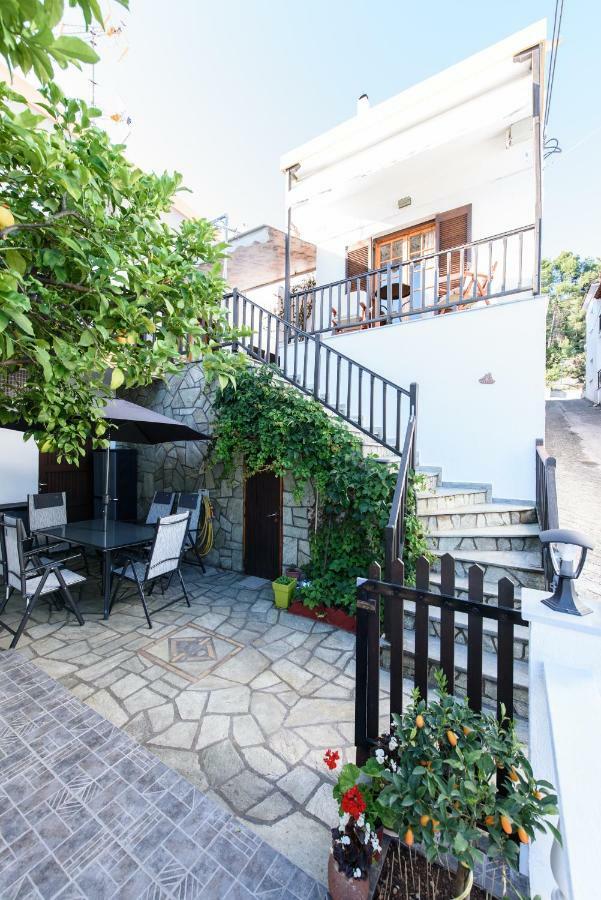 Eleni Neo Klima * Skopelos Town