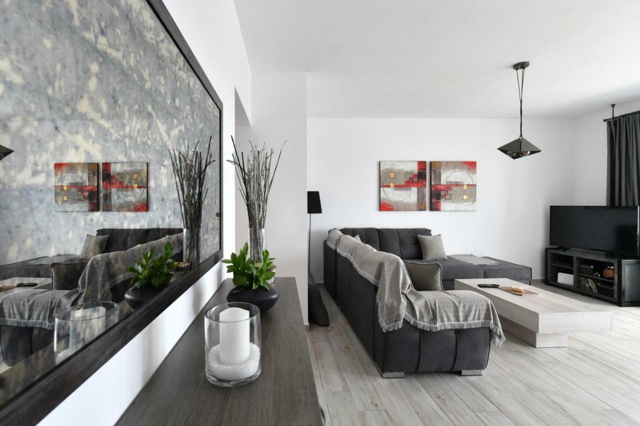 Apartment Parikias Seaside House