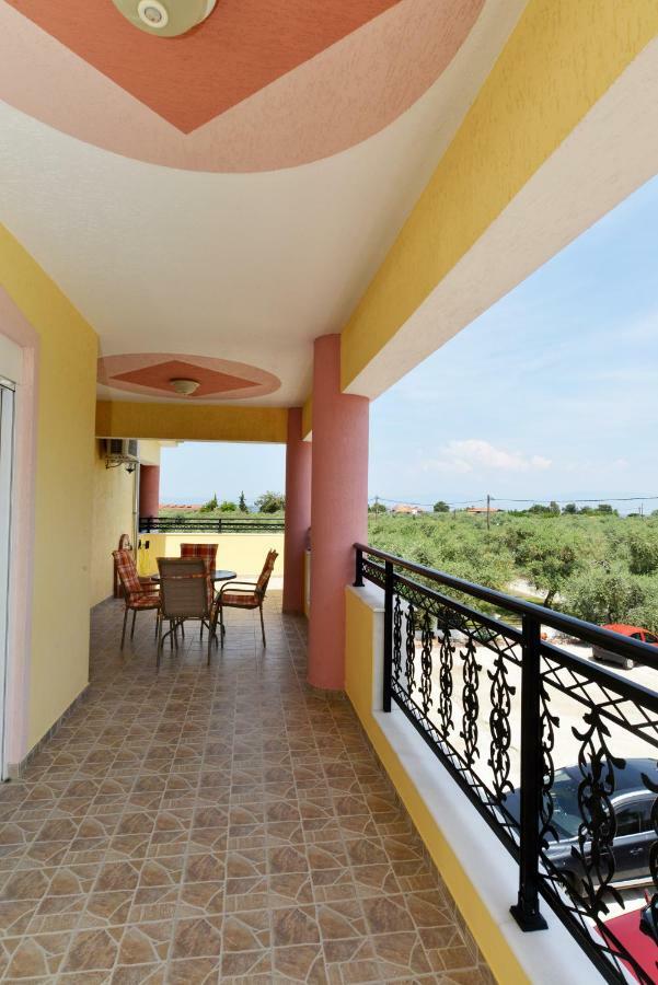 Aparthotel Iraklis