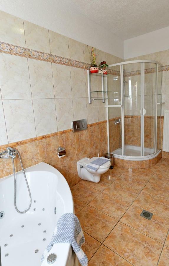 Iraklis 3*