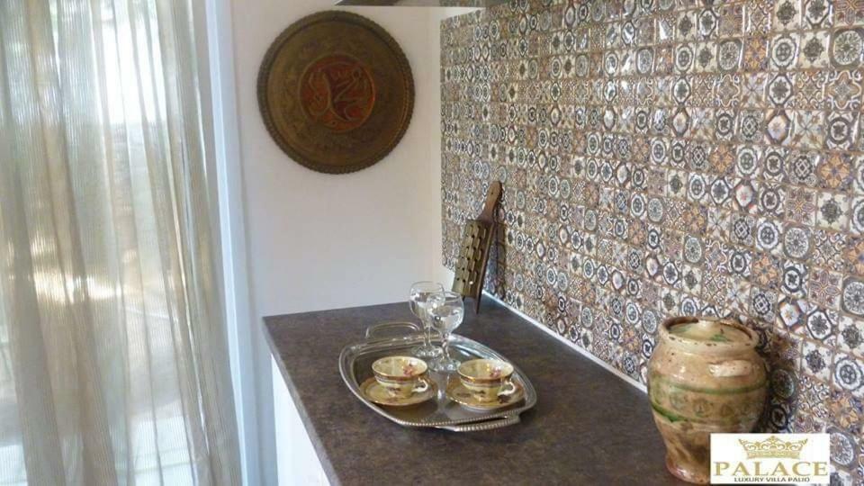 Palace Luxury Palio Apartment Palaiontsiflikion