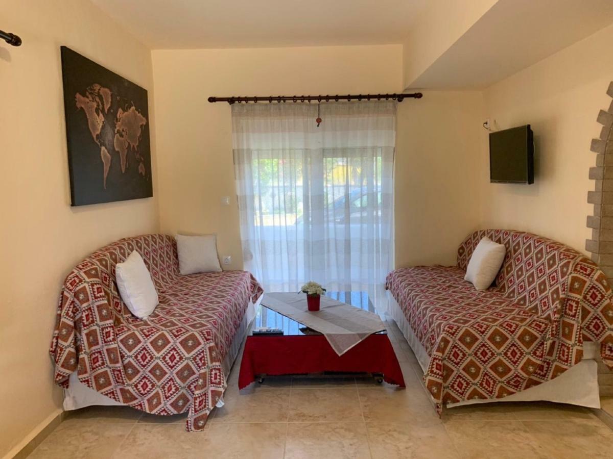 Apartment Toula's