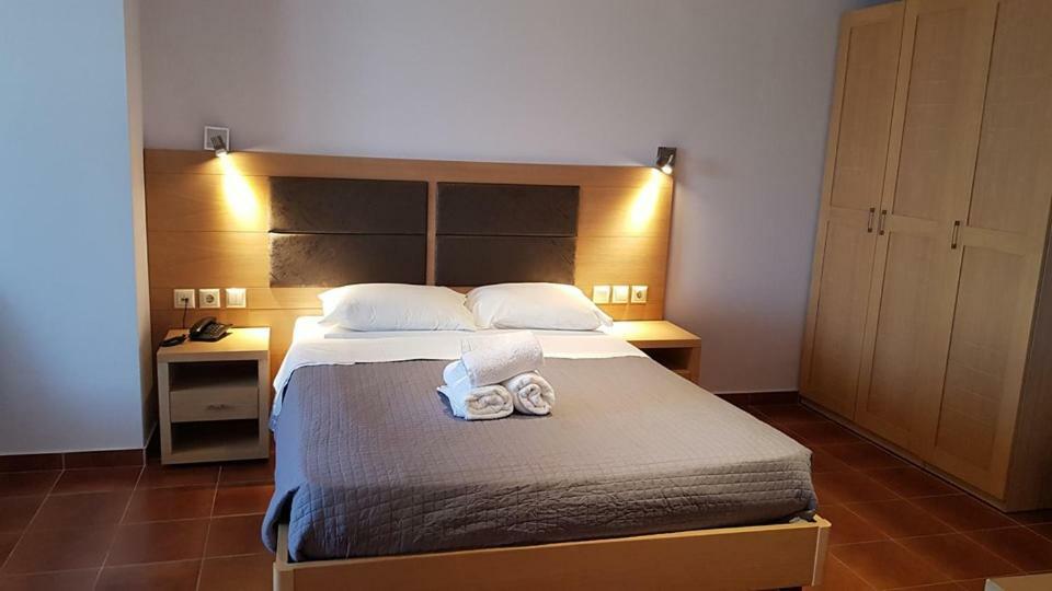 Palace 4*