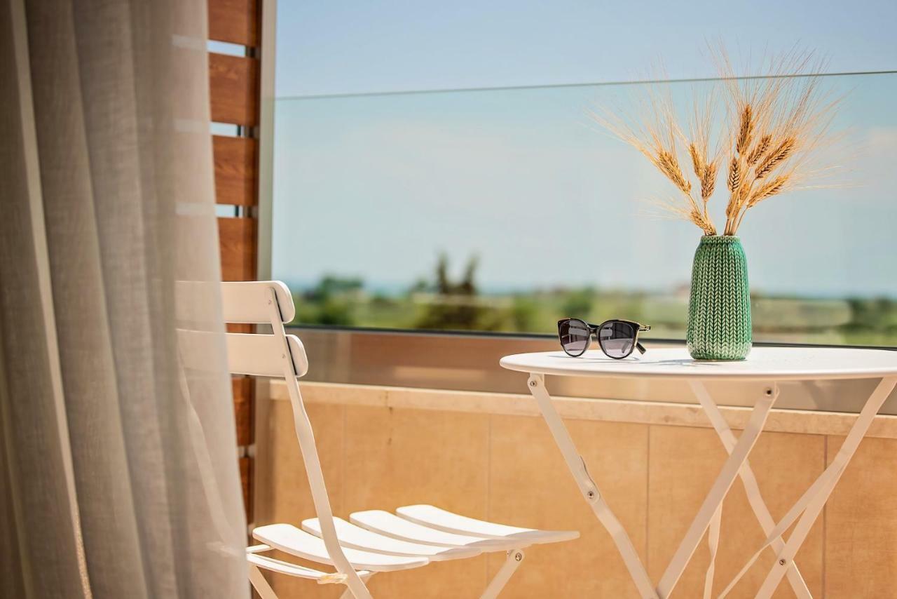 Mythic Summer Hotel