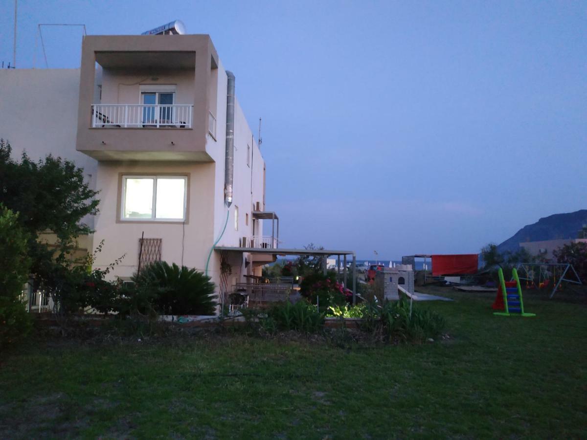 Savvas Aparthotel 2*