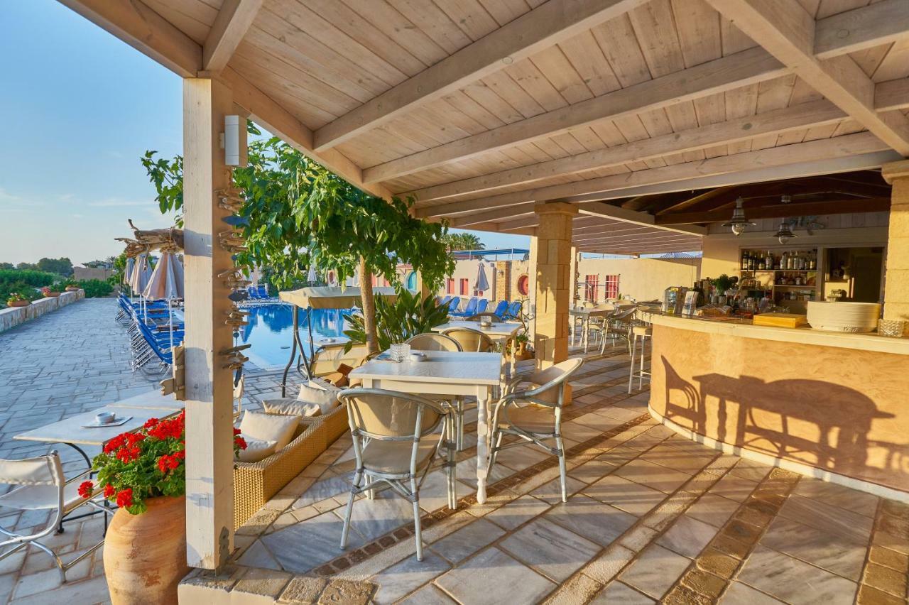 Aparthotel Golden Bay 3*