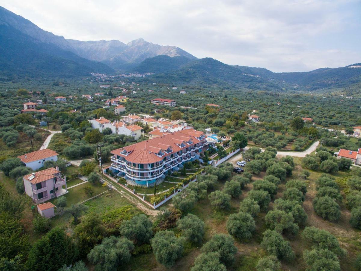 Ocean Beach Hotel 4*