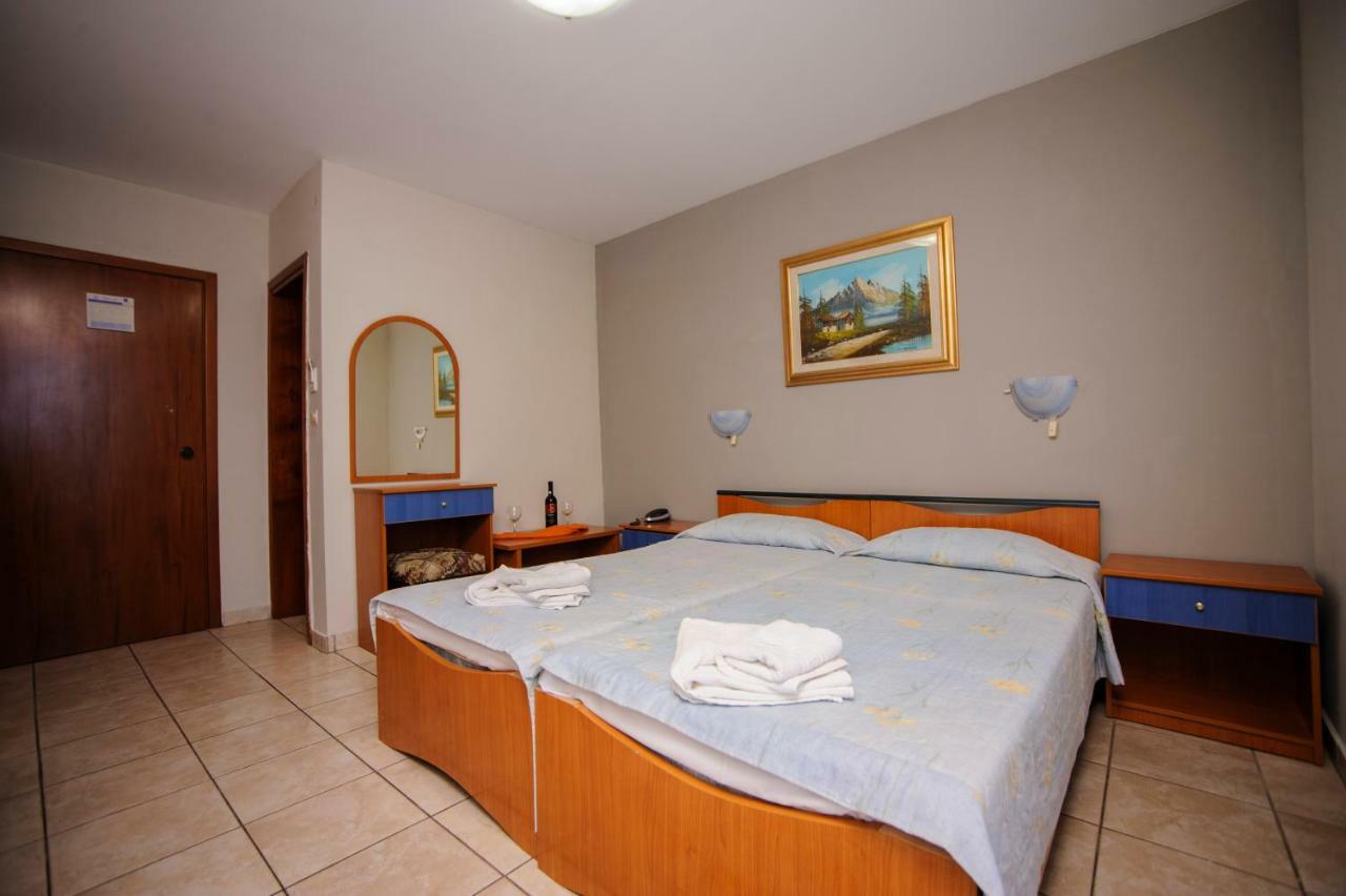 Europa Hotel 3*