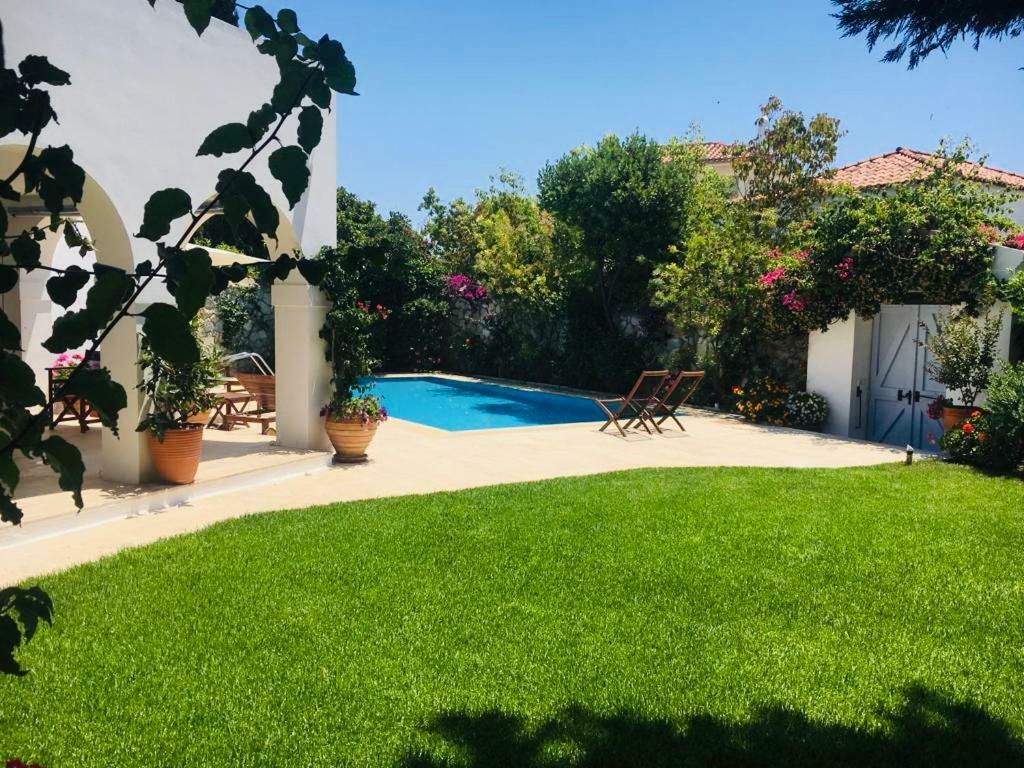 Pitiousa Villa