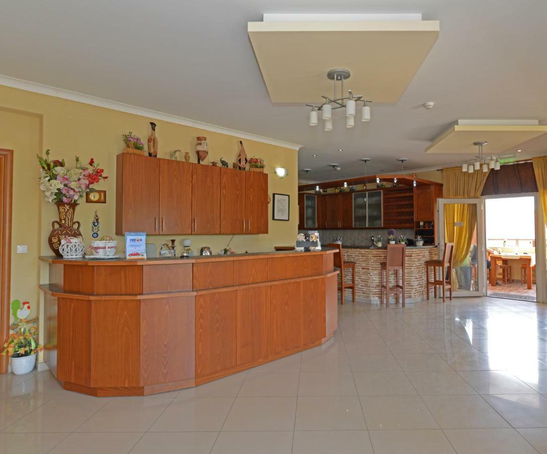 Aparthotel Iraklis