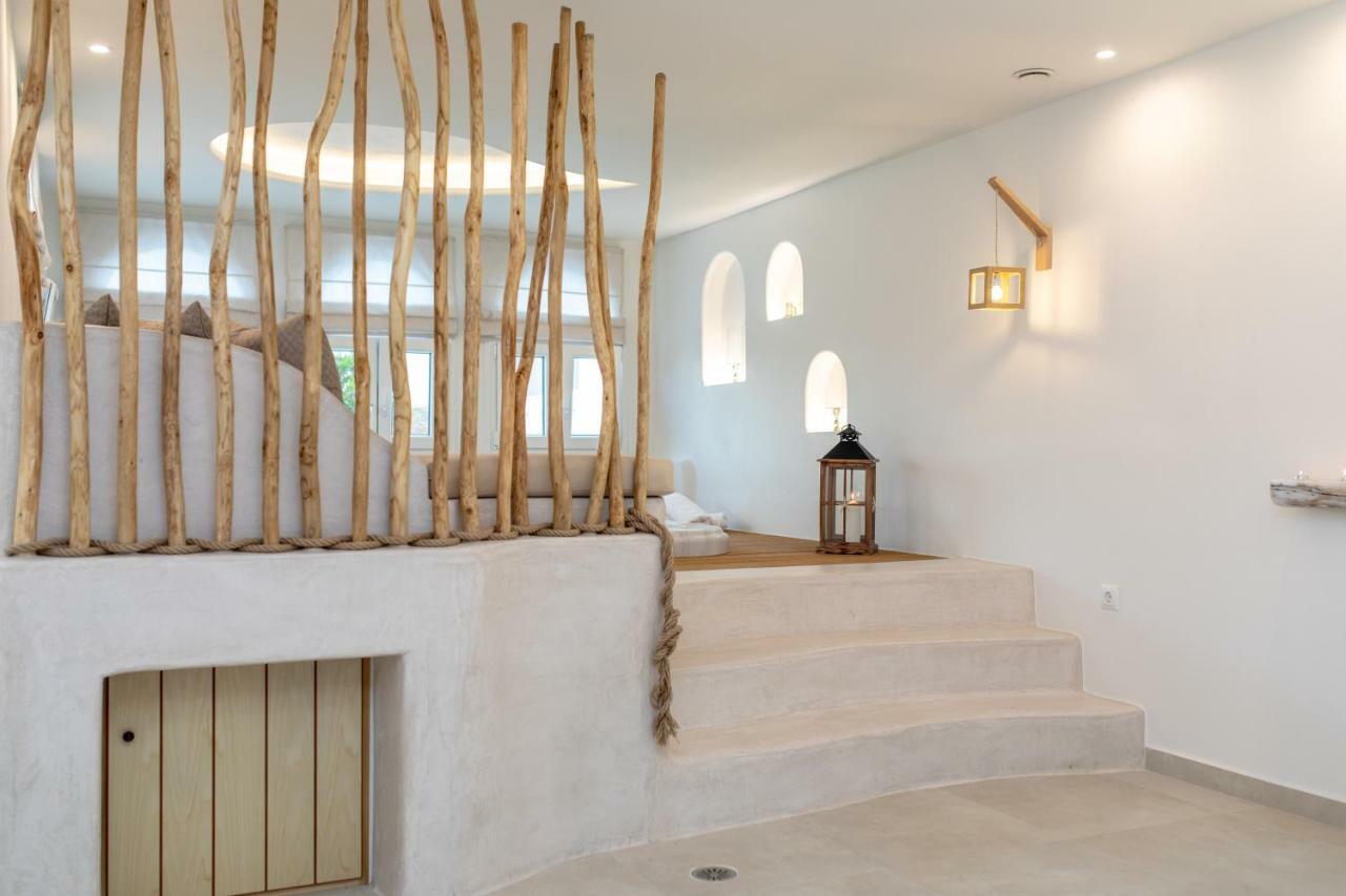 Cycladic Islands & Agia Anna (Naxos)