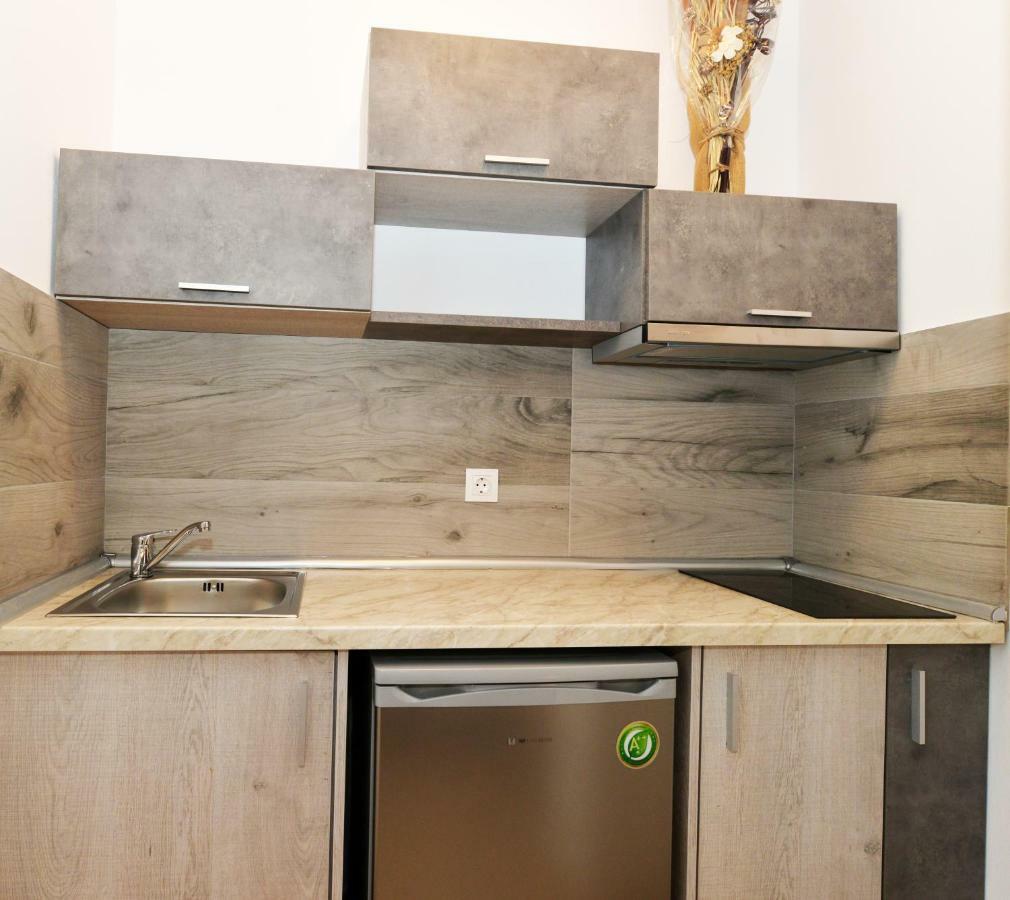 Iraklis Aparthotel 3*