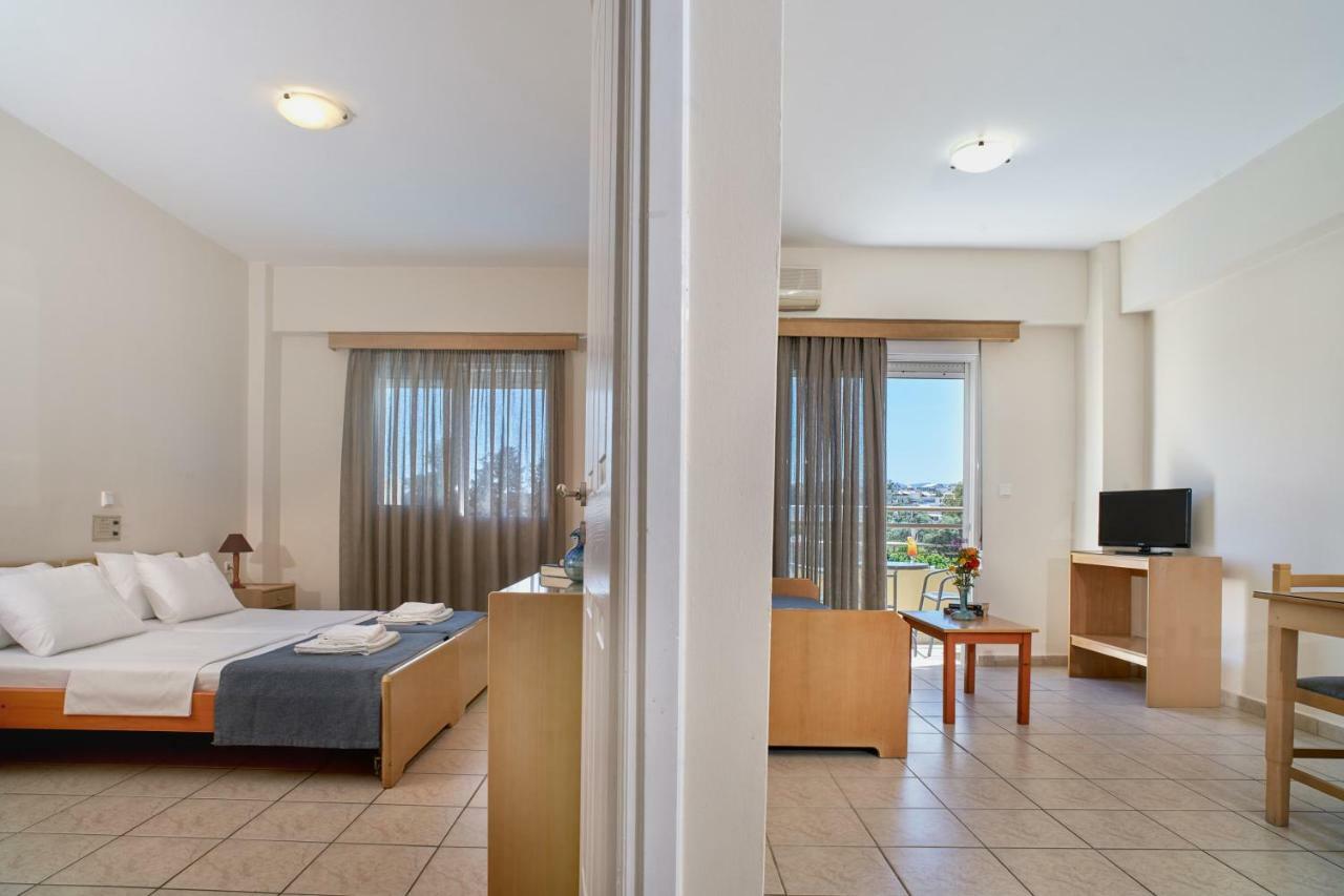 Veronica Aparthotel