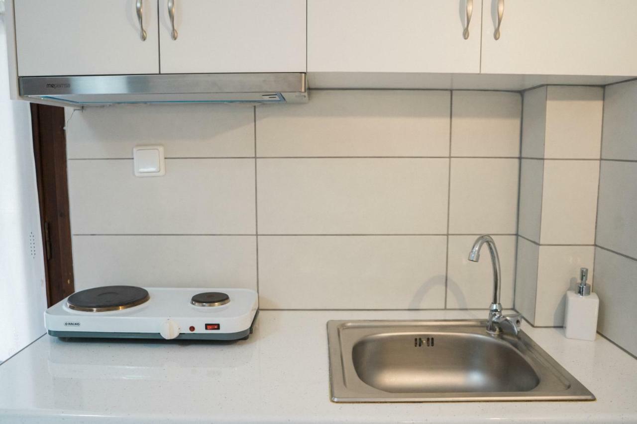 Afroditi Pansion Apartment