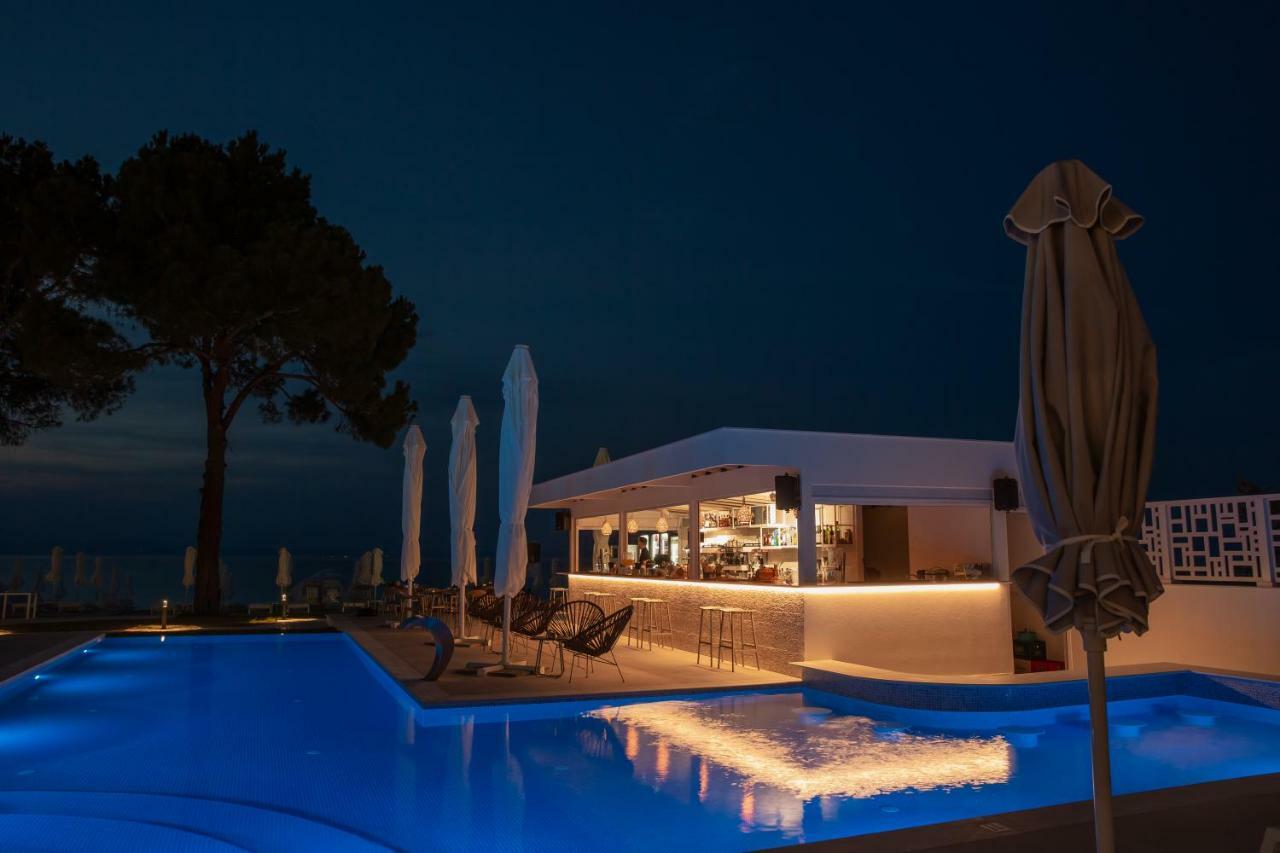 Laguna By Diomedes Group