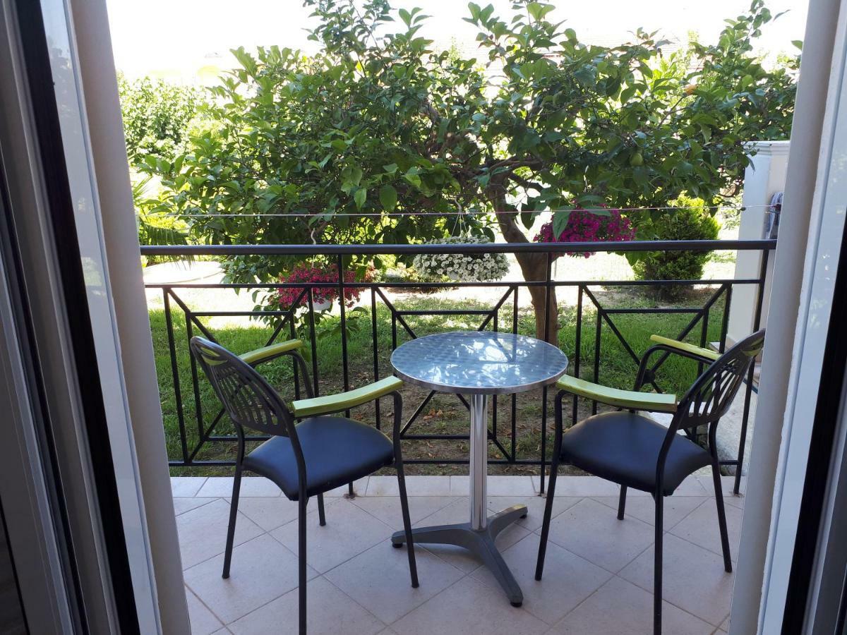 Metaxa Apartment *