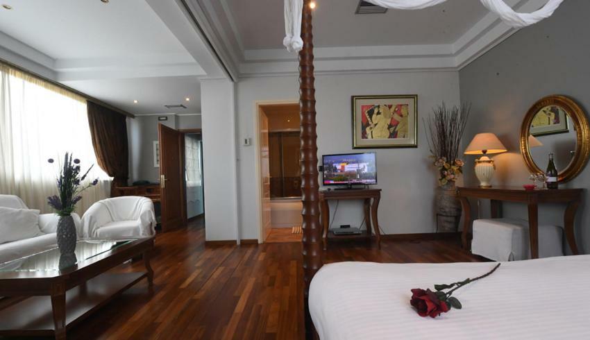 Hotel Ephira 3*