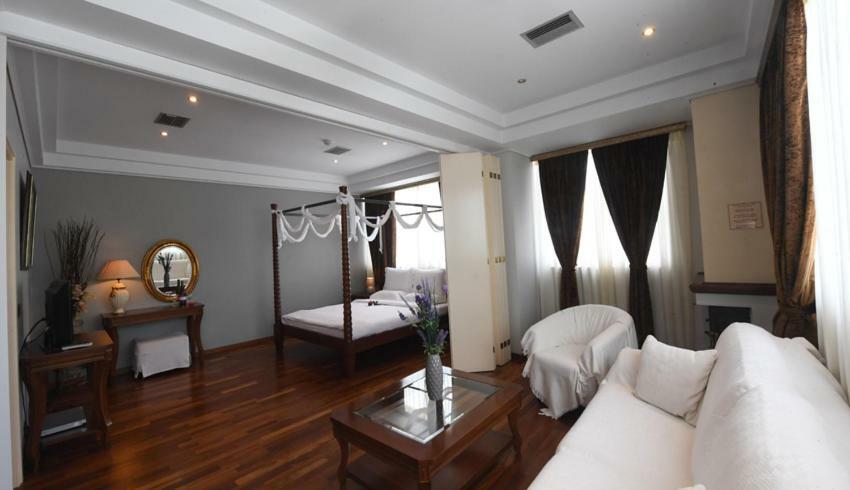 Hotel Ephira