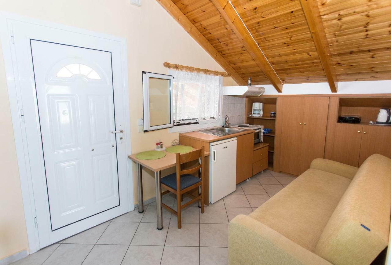 Rozou Apartment