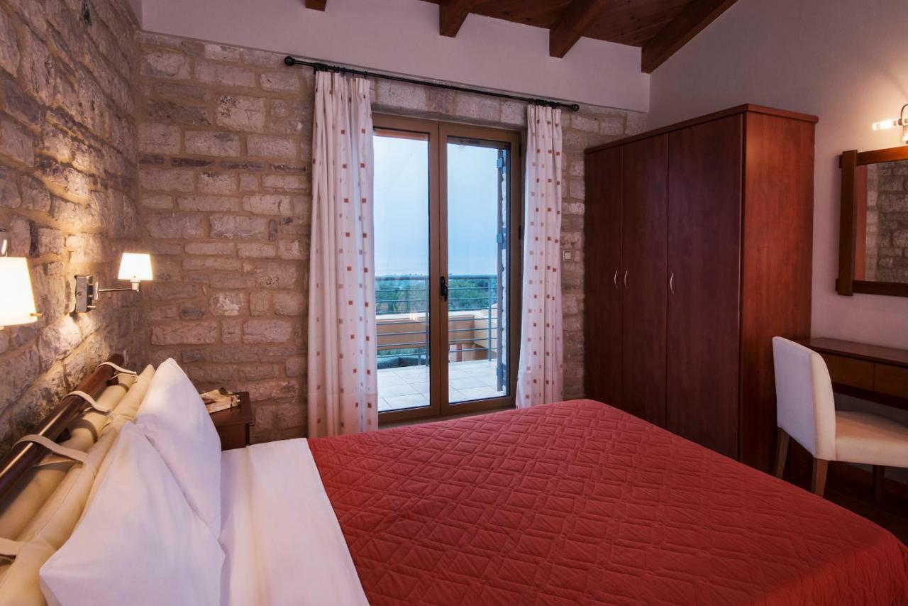 Enastron Villas