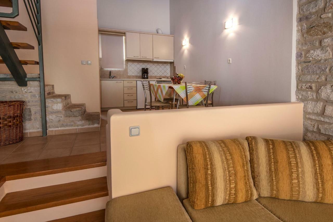 Enastron Villas Kyparissia