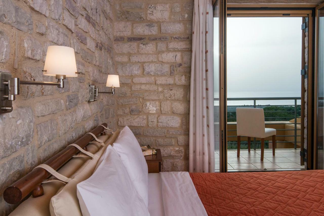 Holiday home Enastron Villas *