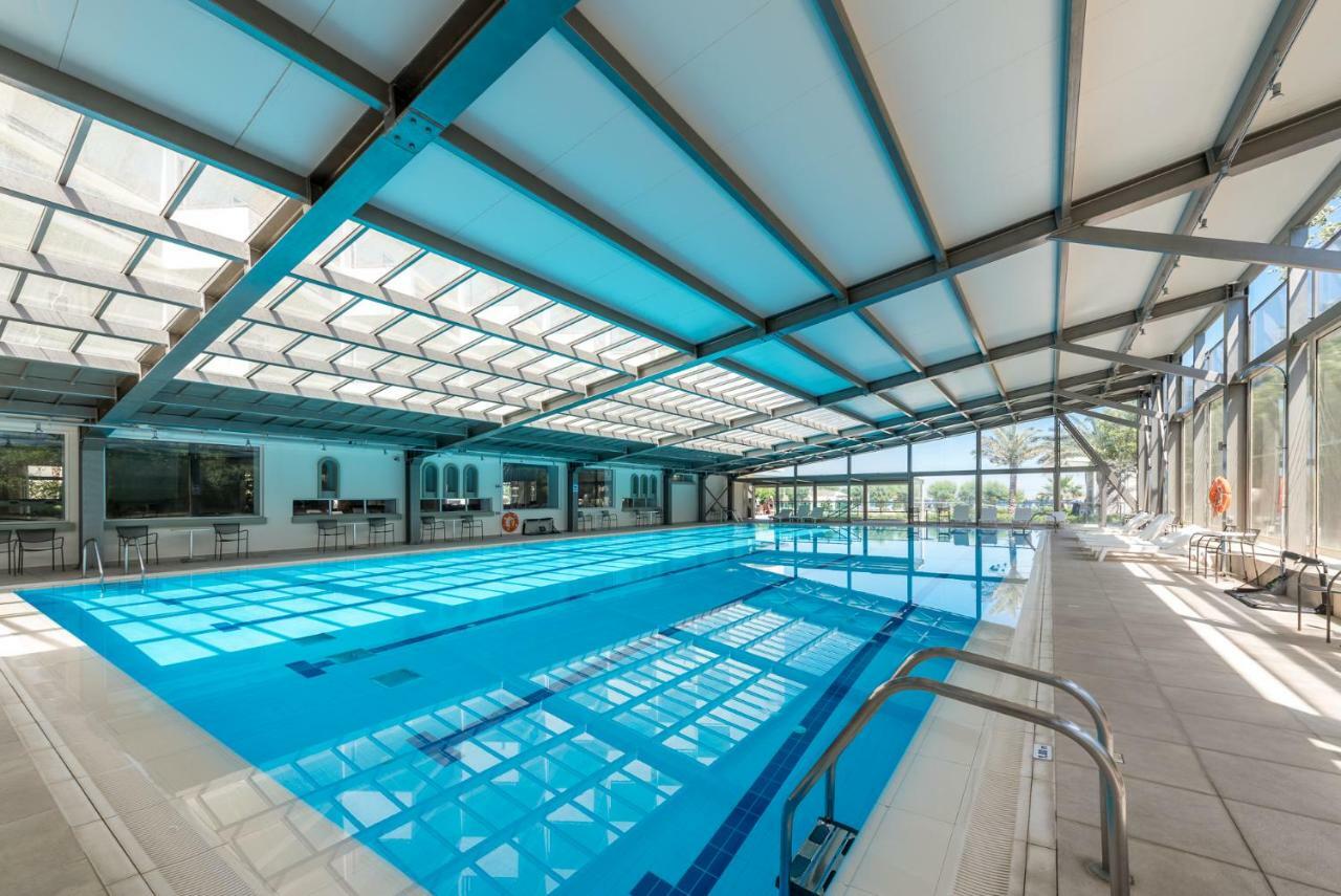 Apollo Hotel 4*