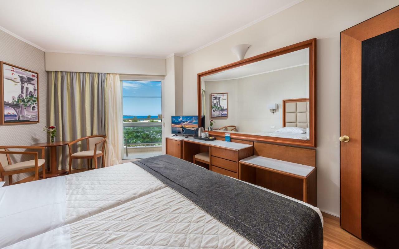 Hotel Apollo 4*
